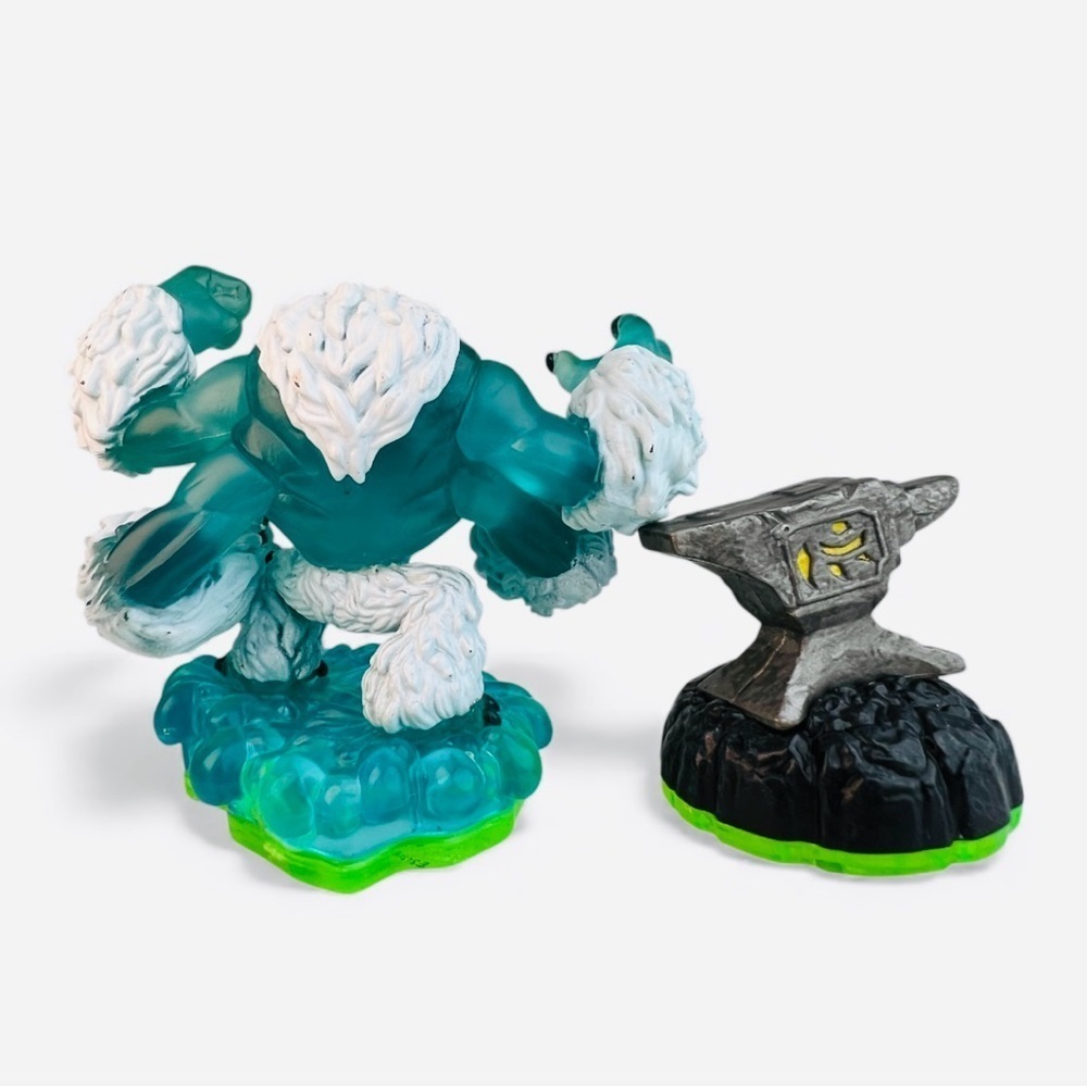 Skylanders SPYRO'S ADVENTURE-4 Pack- Empire Of Ice, Slam Bam, Shield, Anvil 2011 - Picture 9 of 11